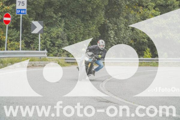 <h1 class="product-title">thumb_FF103935</h1>