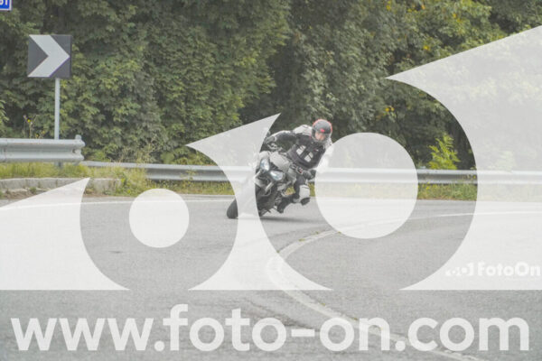 <h1 class="product-title">thumb_FF103945</h1>