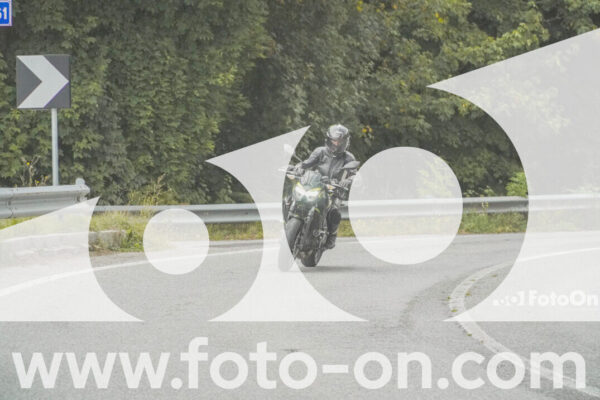 <h1 class="product-title">thumb_FF103966</h1>