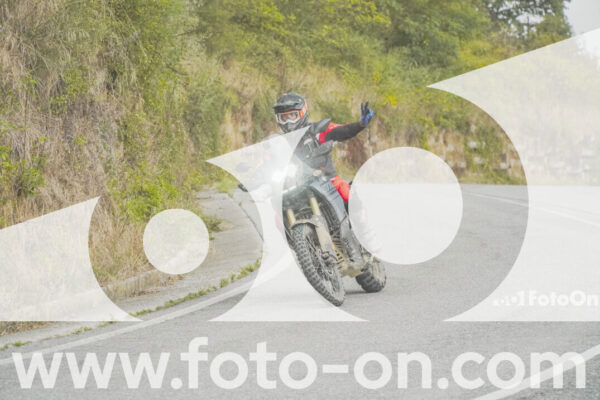 <h1 class="product-title">thumb_FF103989</h1>
