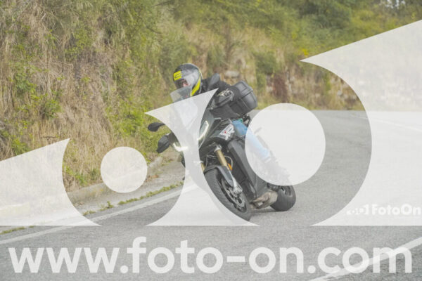 <h1 class="product-title">thumb_FF103991</h1>