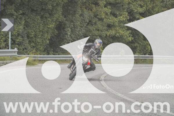 <h1 class="product-title">thumb_FF104015</h1>
