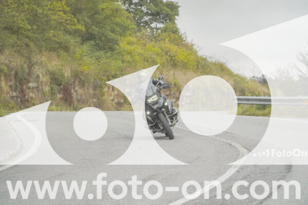 <h1 class="product-title">thumb_FF104023</h1>
