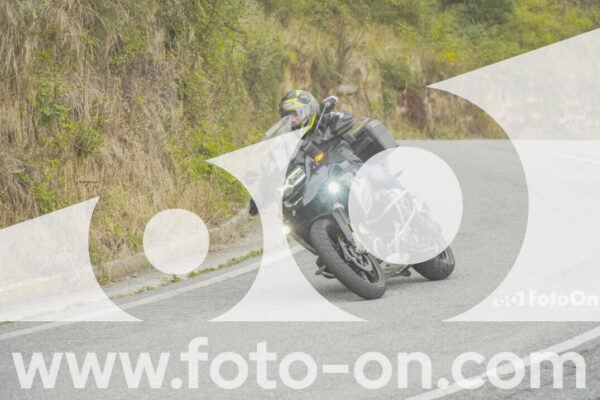 <h1 class="product-title">thumb_FF104024</h1>