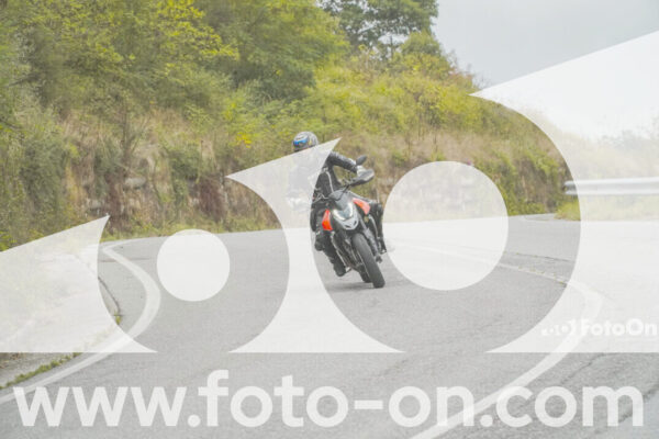 <h1 class="product-title">thumb_FF104043</h1>