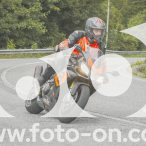 thumb_FF104054