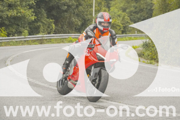 <h1 class="product-title">thumb_FF104062</h1>