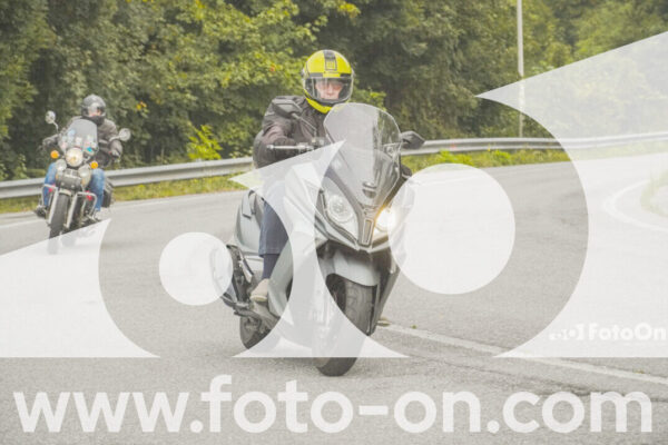 <h1 class="product-title">thumb_FF104074</h1>