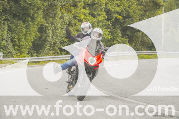 <h1 class="product-title">thumb_FF104104</h1>