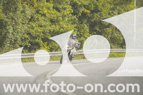 <h1 class="product-title">thumb_FF104107</h1>