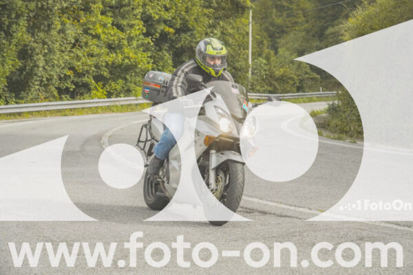 <h1 class="product-title">thumb_FF104113</h1>