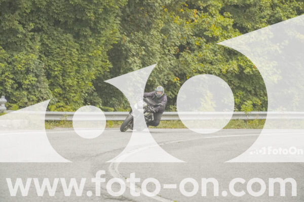 <h1 class="product-title">thumb_FF104123</h1>