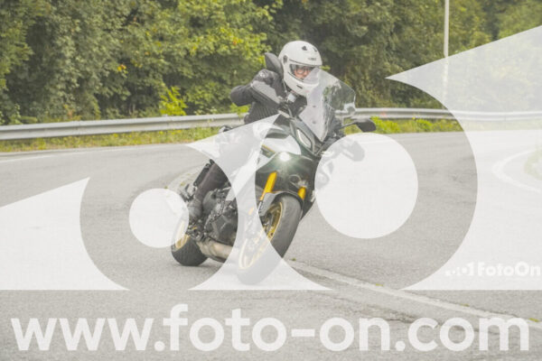 <h1 class="product-title">thumb_FF104133</h1>