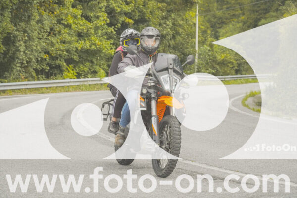 <h1 class="product-title">thumb_FF104161</h1>