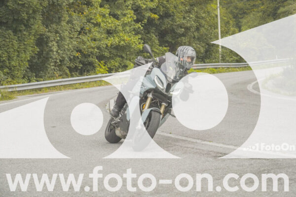 <h1 class="product-title">thumb_FF104179</h1>