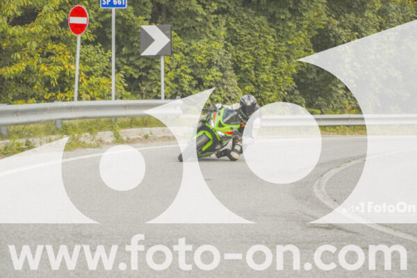 <h1 class="product-title">thumb_FF104202</h1>