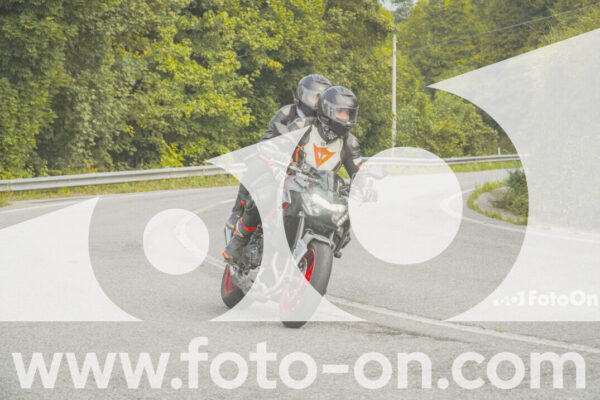<h1 class="product-title">thumb_FF104206</h1>