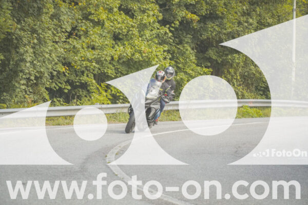 <h1 class="product-title">thumb_FF104247</h1>