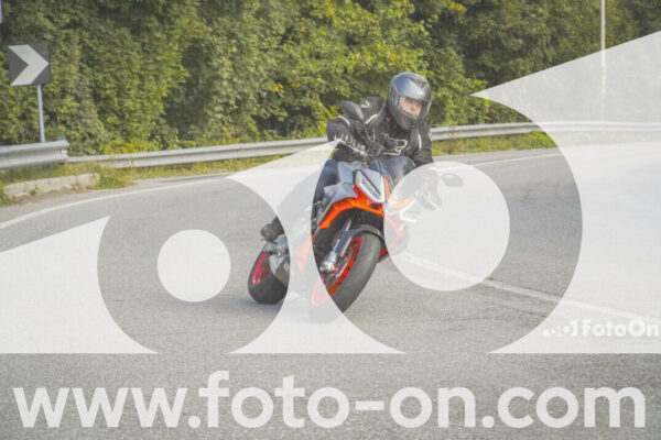 <h1 class="product-title">thumb_FF104253</h1>