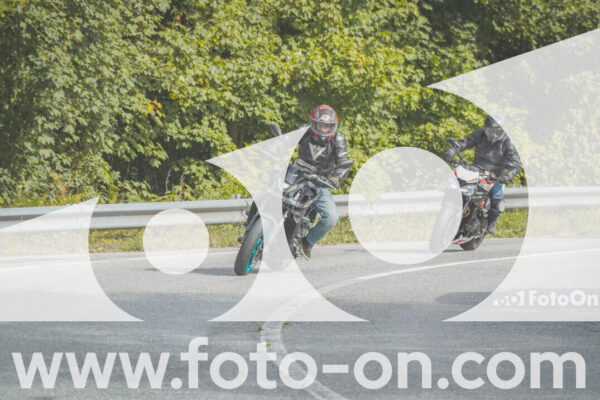 <h1 class="product-title">thumb_FF104273</h1>