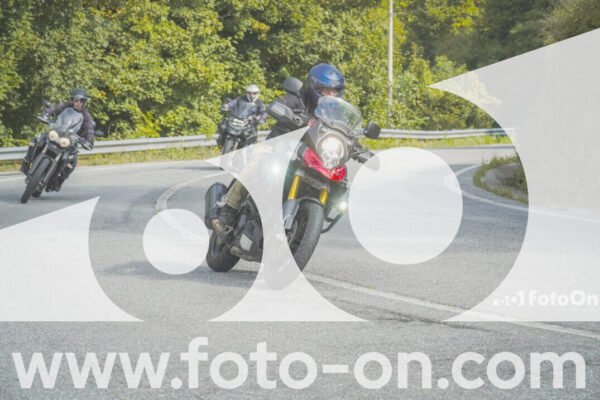 <h1 class="product-title">thumb_FF104276</h1>
