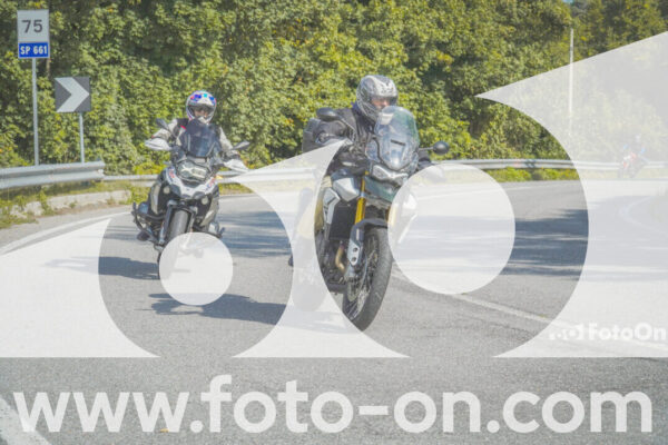 <h1 class="product-title">thumb_FF104305</h1>