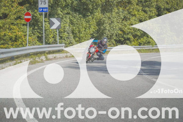 <h1 class="product-title">thumb_FF104307</h1>