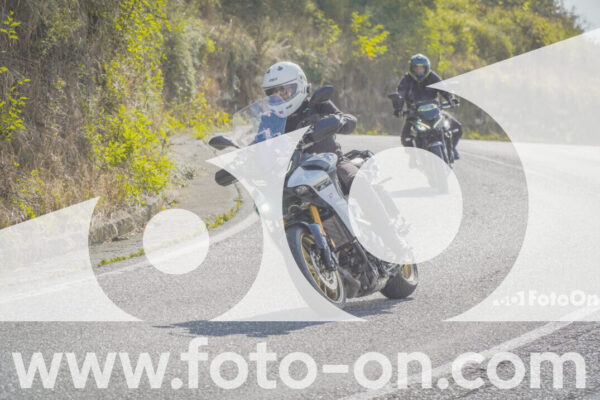 <h1 class="product-title">thumb_FF104314</h1>