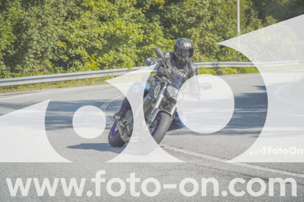 <h1 class="product-title">thumb_FF104319</h1>