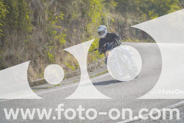 <h1 class="product-title">thumb_FF104320</h1>