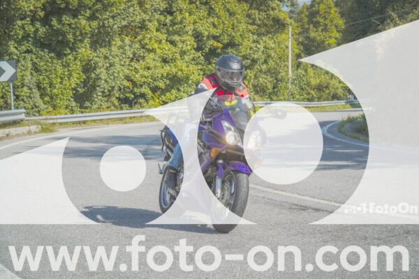 <h1 class="product-title">thumb_FF104321</h1>