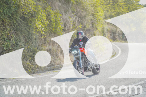 <h1 class="product-title">thumb_FF104325</h1>