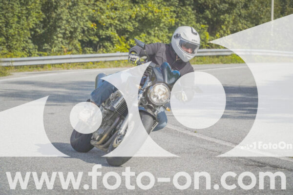 <h1 class="product-title">thumb_FF104340</h1>