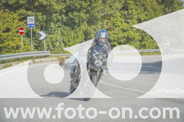 <h1 class="product-title">thumb_FF104344</h1>