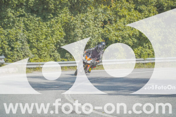 <h1 class="product-title">thumb_FF104349</h1>