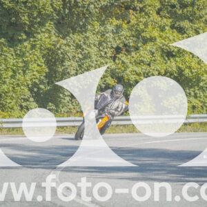 thumb_FF104359