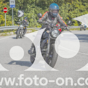thumb_FF104373