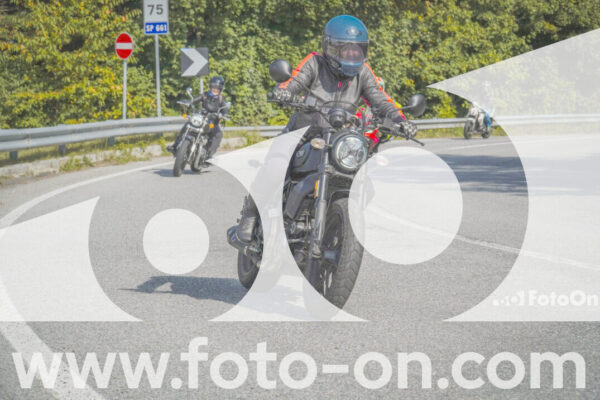 <h1 class="product-title">thumb_FF104373</h1>