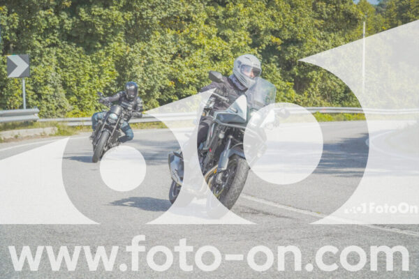 <h1 class="product-title">thumb_FF104379</h1>