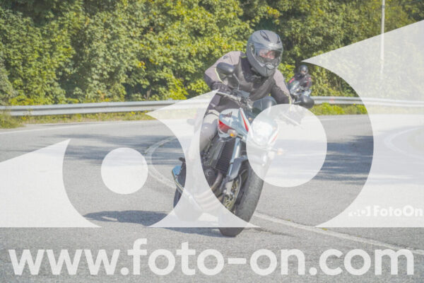 <h1 class="product-title">thumb_FF104383</h1>