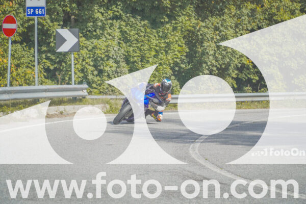 <h1 class="product-title">thumb_FF104388</h1>