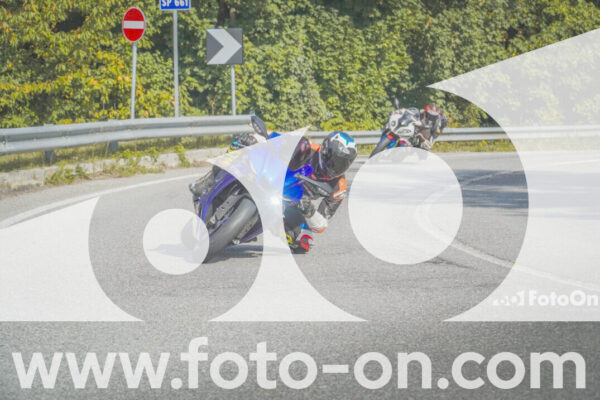 <h1 class="product-title">thumb_FF104389</h1>