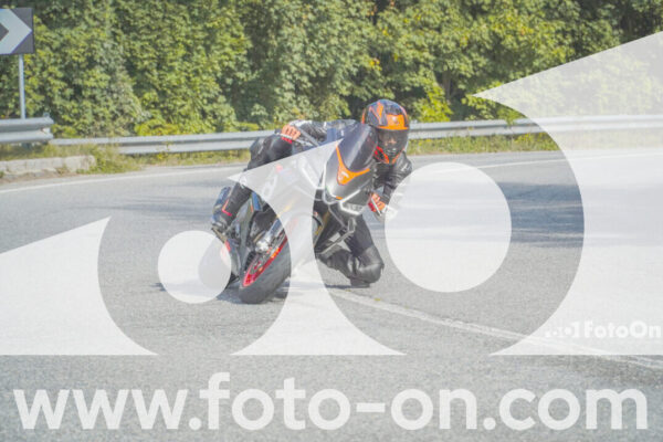 <h1 class="product-title">thumb_FF104395</h1>