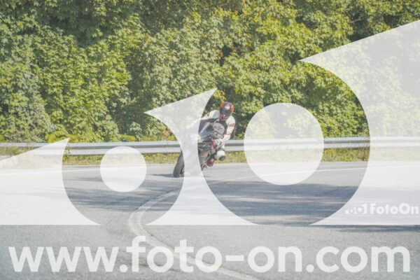 <h1 class="product-title">thumb_FF104407</h1>