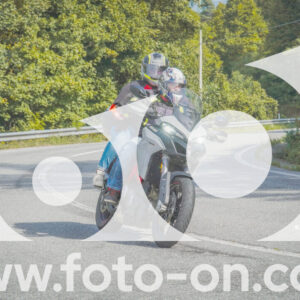 thumb_FF104427
