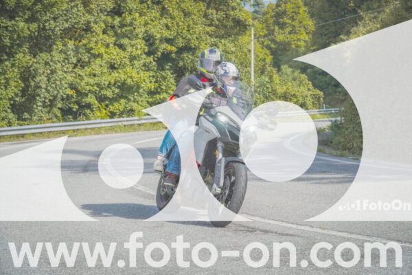 <h1 class="product-title">thumb_FF104427</h1>