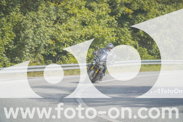 <h1 class="product-title">thumb_FF104428</h1>