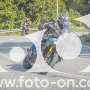 thumb_FF104429