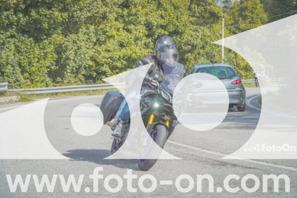 <h1 class="product-title">thumb_FF104443</h1>