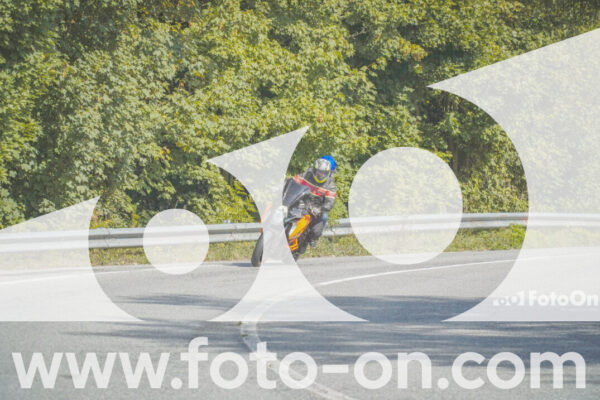 <h1 class="product-title">thumb_FF104460</h1>